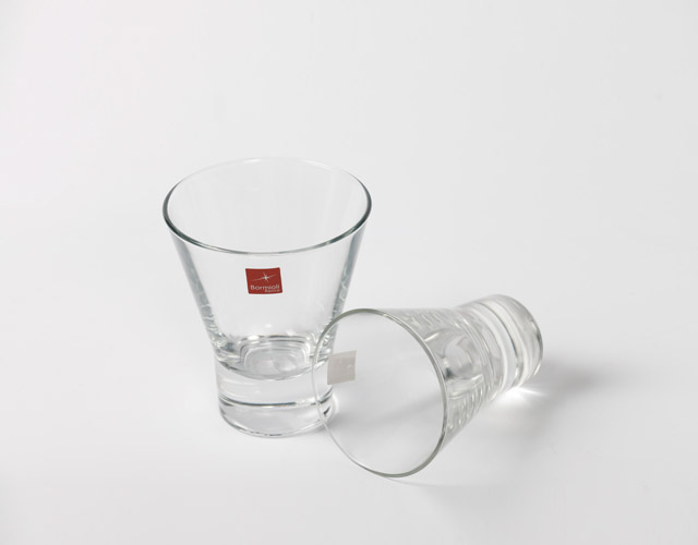 V型厚底杯